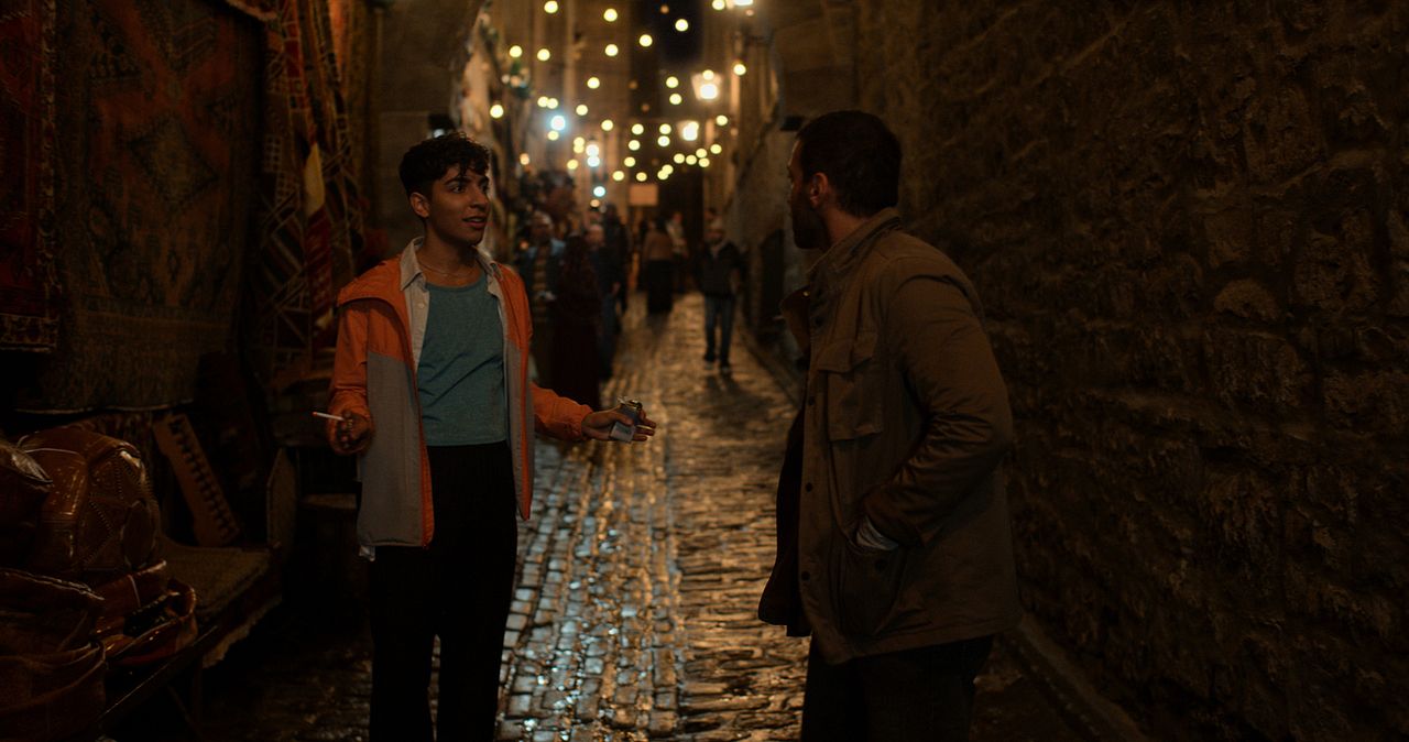 Little America : Foto Adam Ali