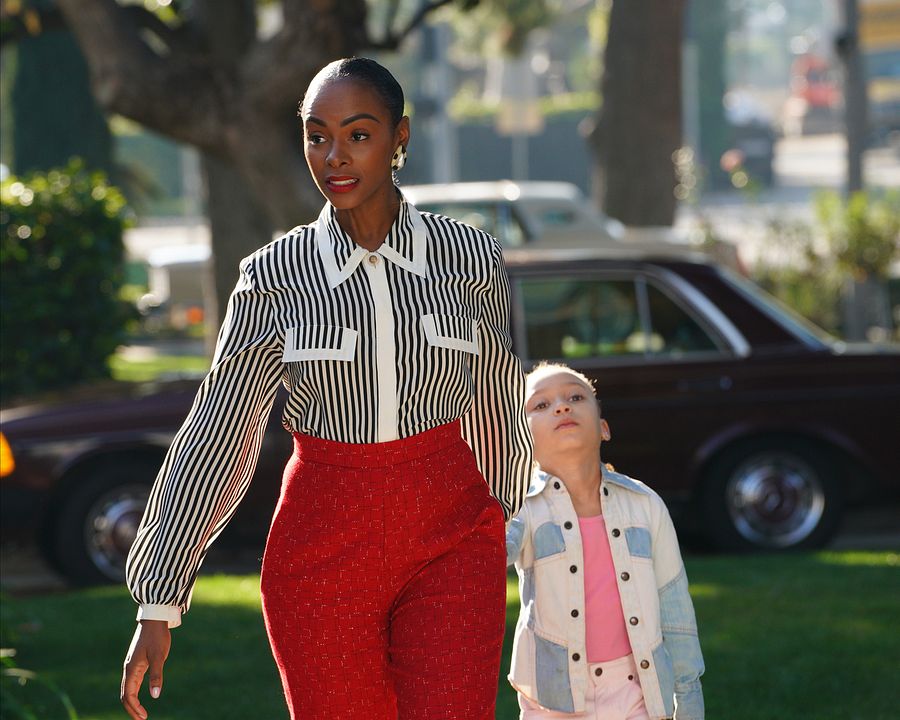 Mixed-ish : Foto Tika Sumpter