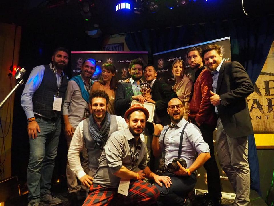 Descarga siniestra : Foto