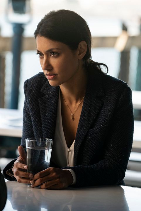 El camino de regreso : Foto Janina Gavankar