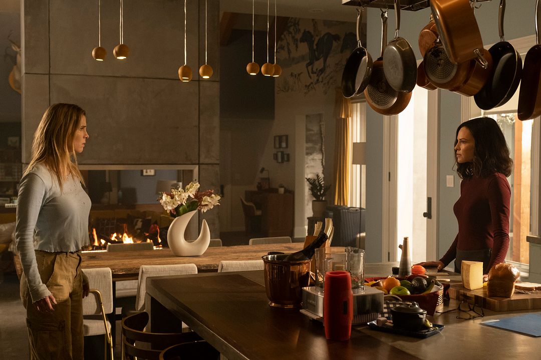 La cacería : Foto Hilary Swank, Betty Gilpin