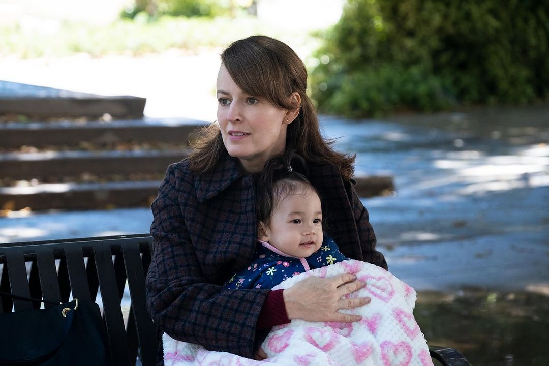 Little Fires Everywhere : Foto Rosemarie DeWitt