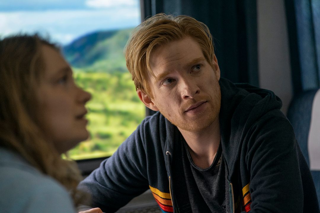 Foto Domhnall Gleeson, Merritt Wever