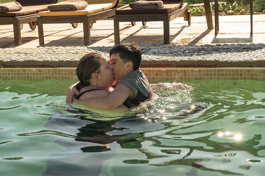 Vis a Vis: El Oasis : Foto Itziar Castro, Claudia Riera