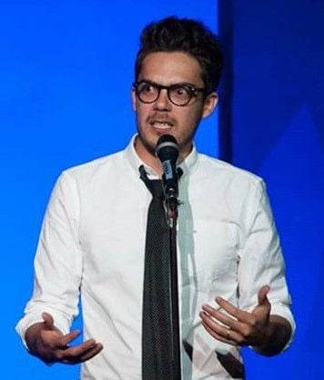 Póster Roberto Flores