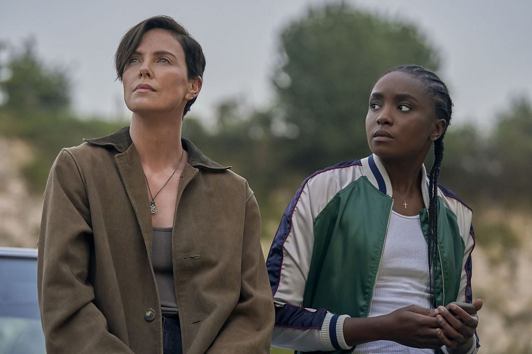 La vieja guardia : Foto Charlize Theron, KiKi Layne