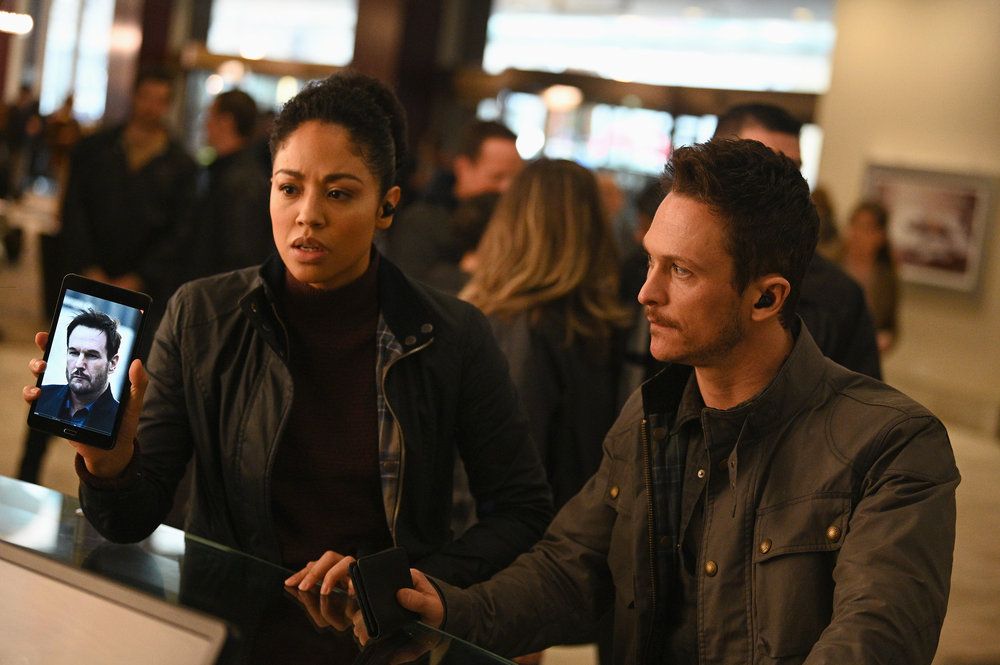 Debris : Foto Jonathan Tucker