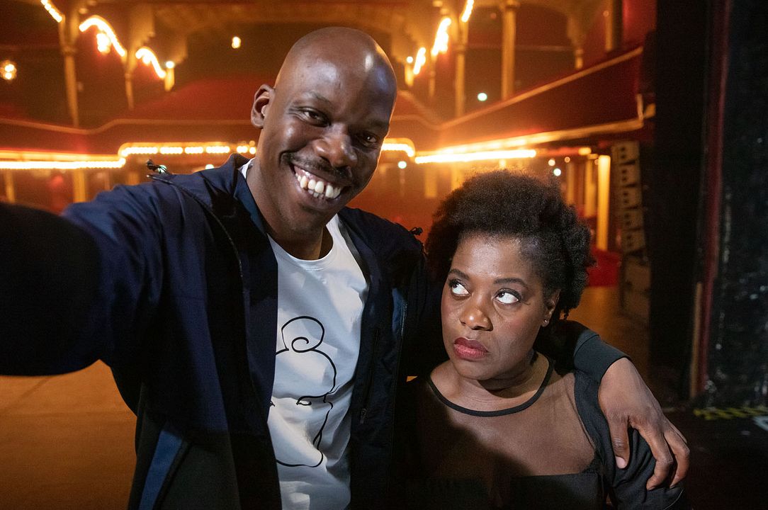 Quite Simply Black : Foto