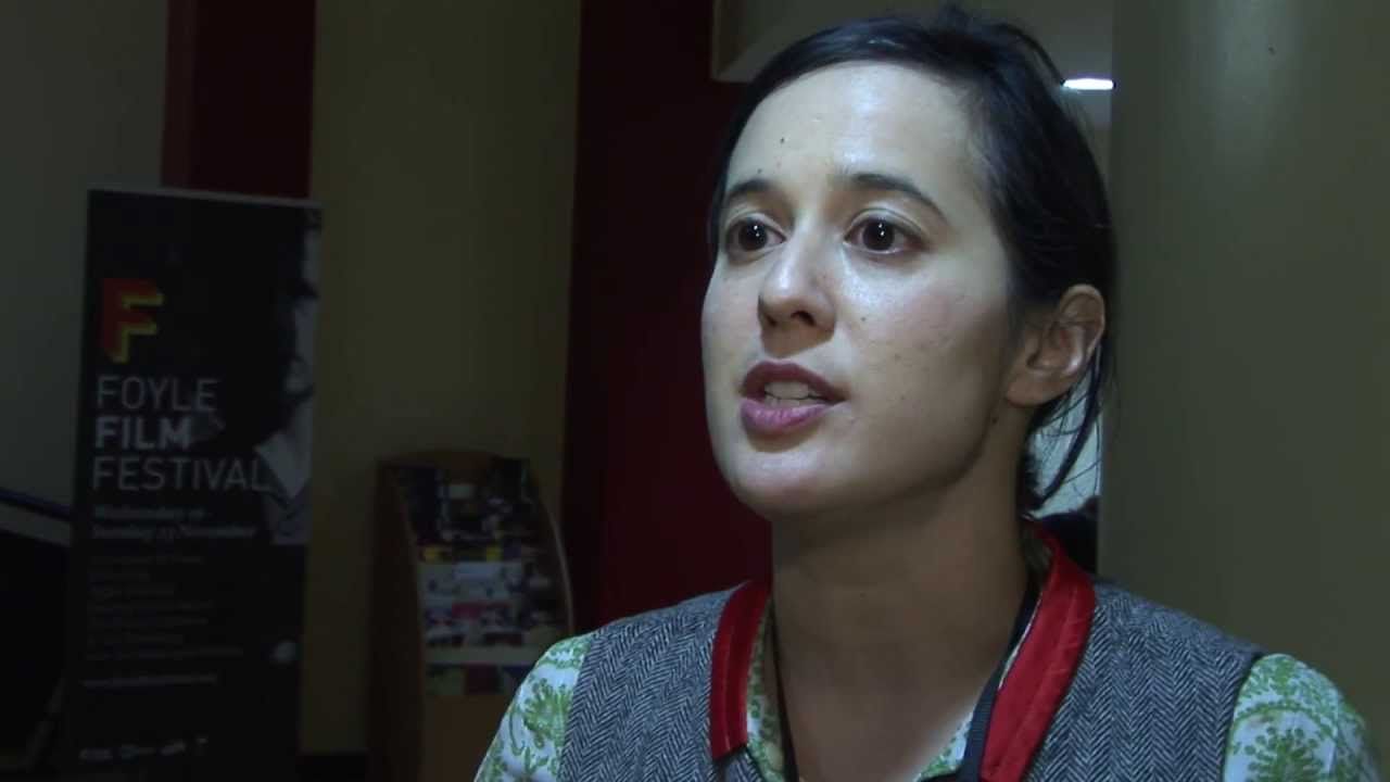 Póster Lisa Barros D'Sa