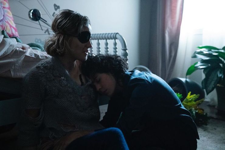 Foto Taylor Schilling, Roberta Colindrez