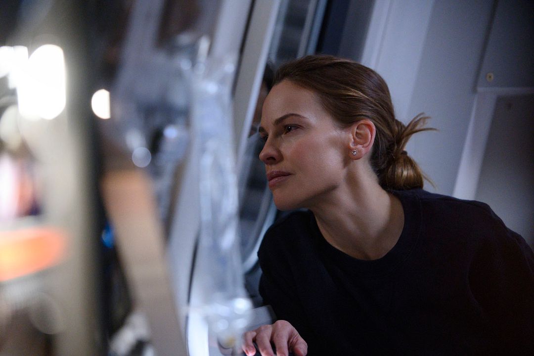 Away : Foto Hilary Swank