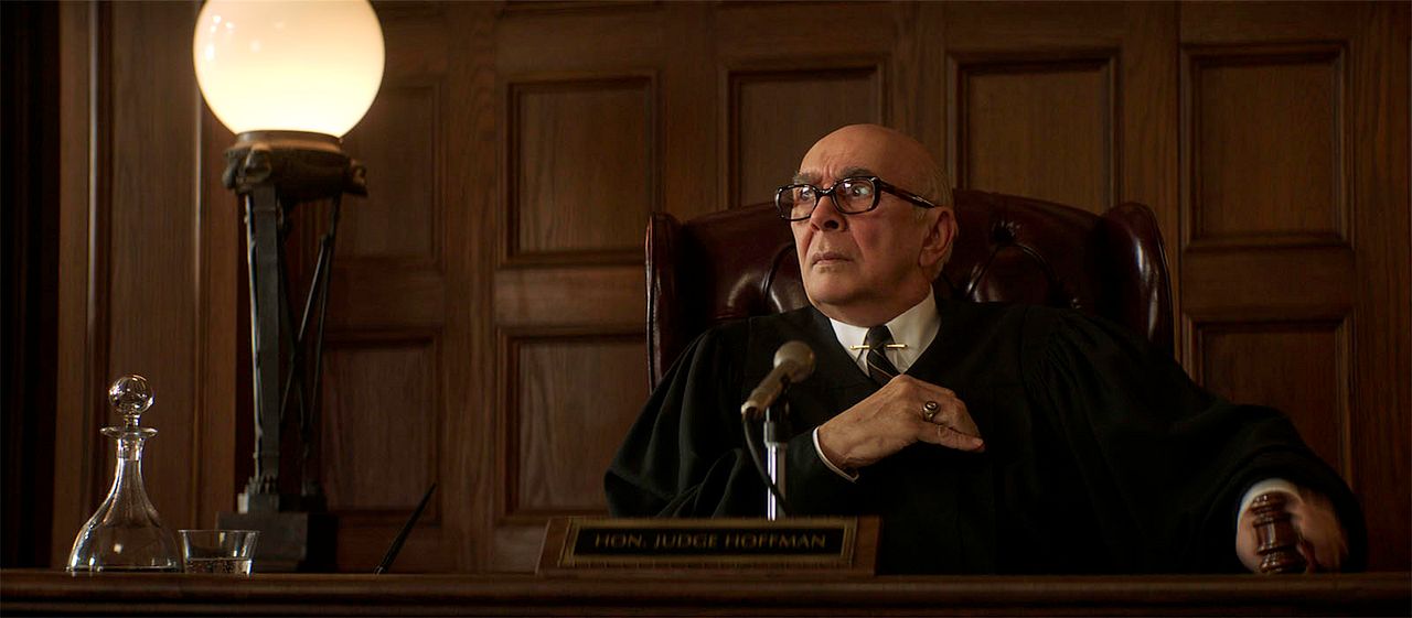 El juicio de los 7 de Chicago : Foto Frank Langella