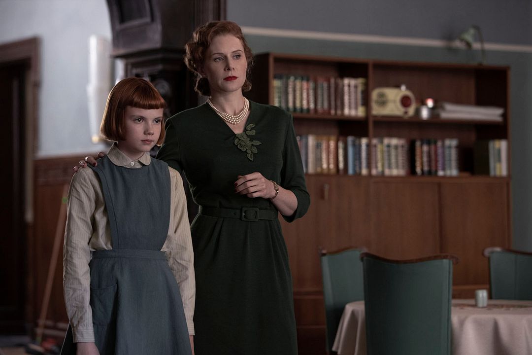 Gambito de Dama : Foto Christiane Seidel, Isla Johnston