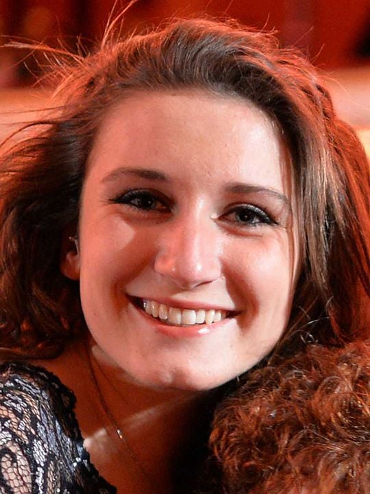 Póster Bessie Carter