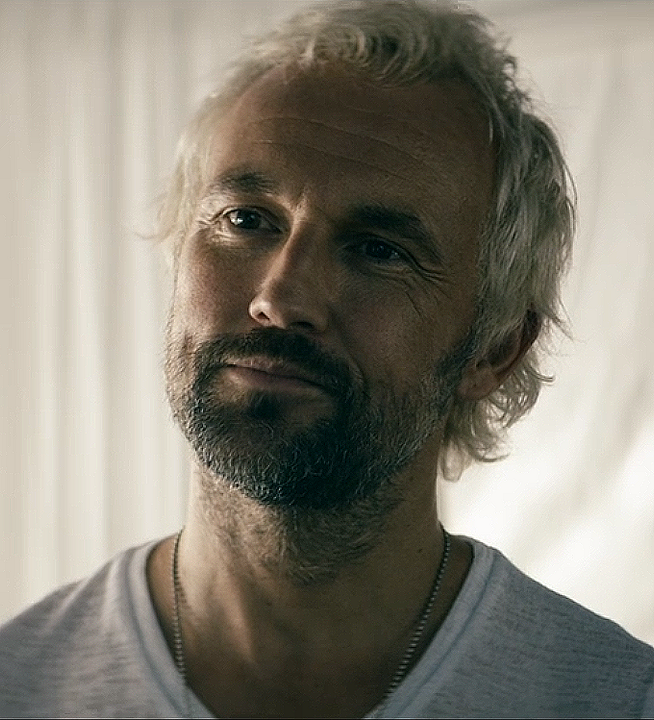 Póster Shaun Benson