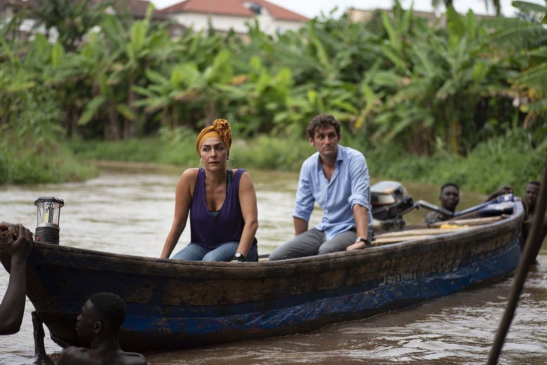 Black Beach : Foto Raúl Arévalo