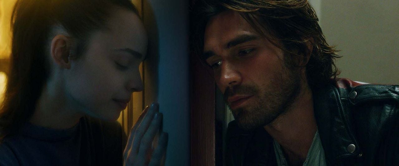 Infectados : Foto K.J. Apa