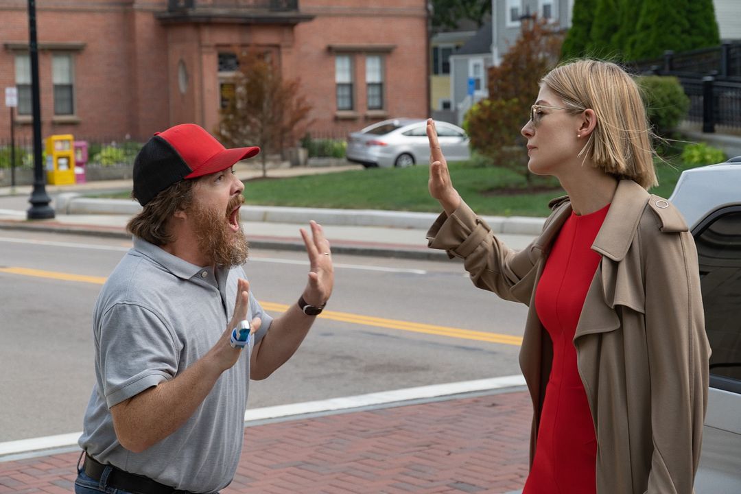 Descuida, yo te cuido : Foto Macon Blair, Rosamund Pike, Peter Dinklage