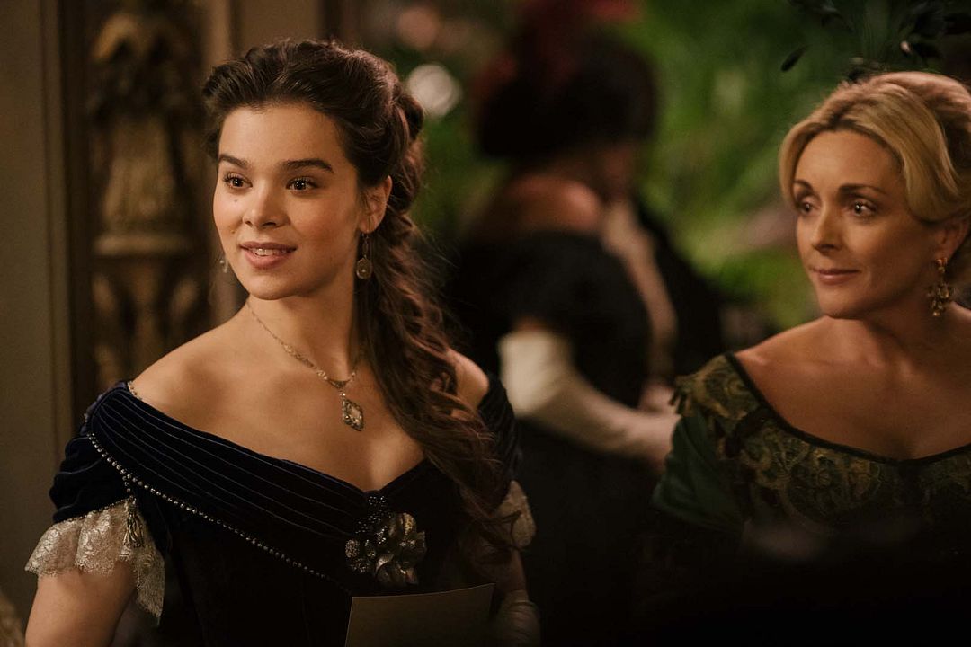 Dickinson : Foto Hailee Steinfeld