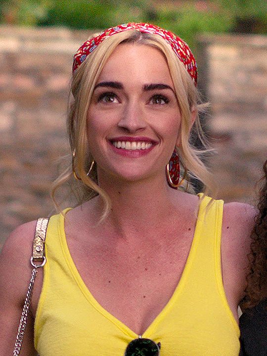 Póster Brianne Howey