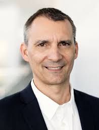 Póster Alejandro Hernández