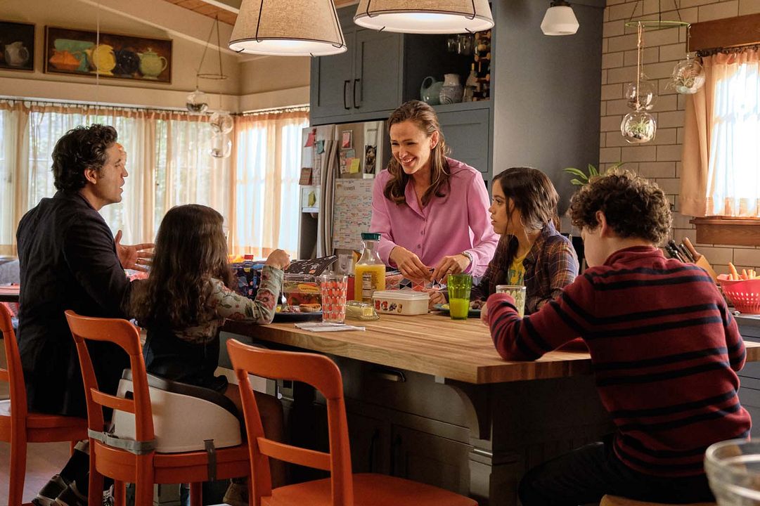 ¡Hoy sí! : Foto Jennifer Garner, Jenna Ortega, Julian Lerner, Everly Carganilla, Édgar Ramírez