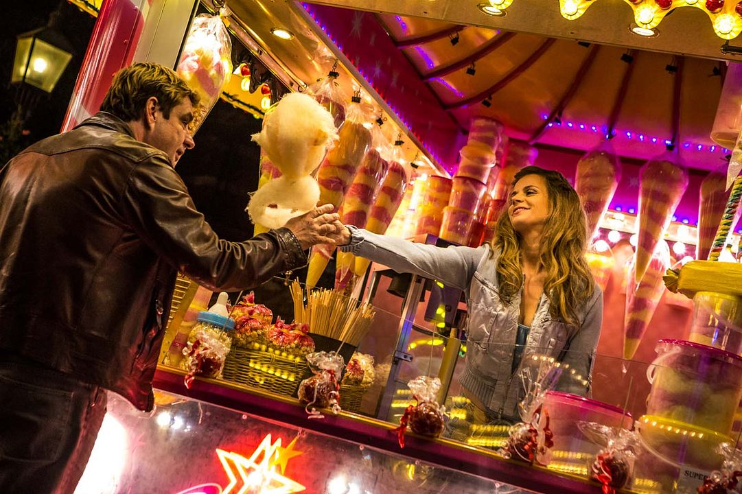 Ferry : Foto Elise Schaap, Frank Lammers