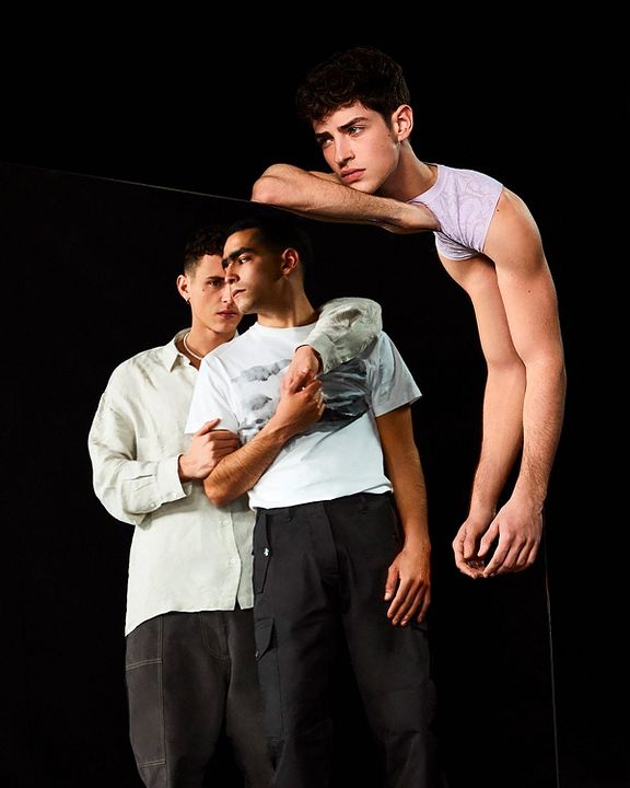 Cobertura de revista Omar Ayuso, Manu Ríos