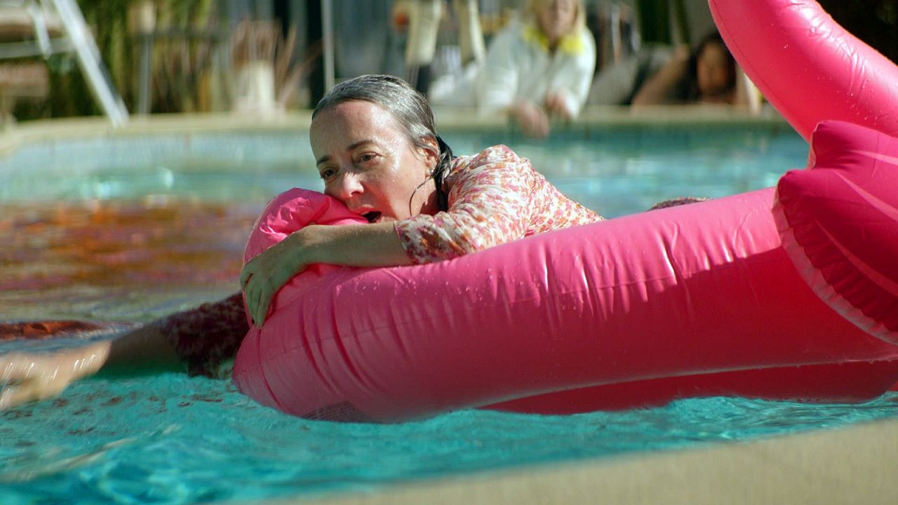 She Dies Tomorrow : Foto