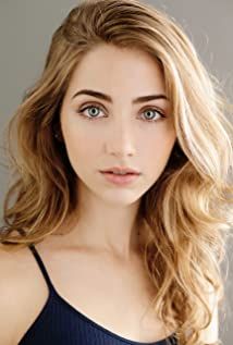 Póster Emily Rudd