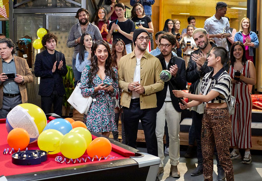 Fondeados : Foto Sebastián Zurita, Roberto Flores