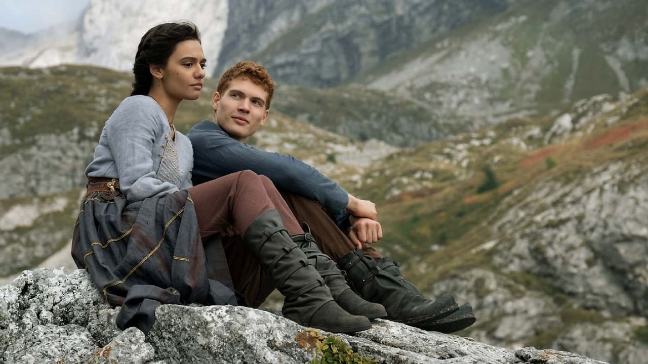 Foto Madeleine Madden, Josha Stradowski