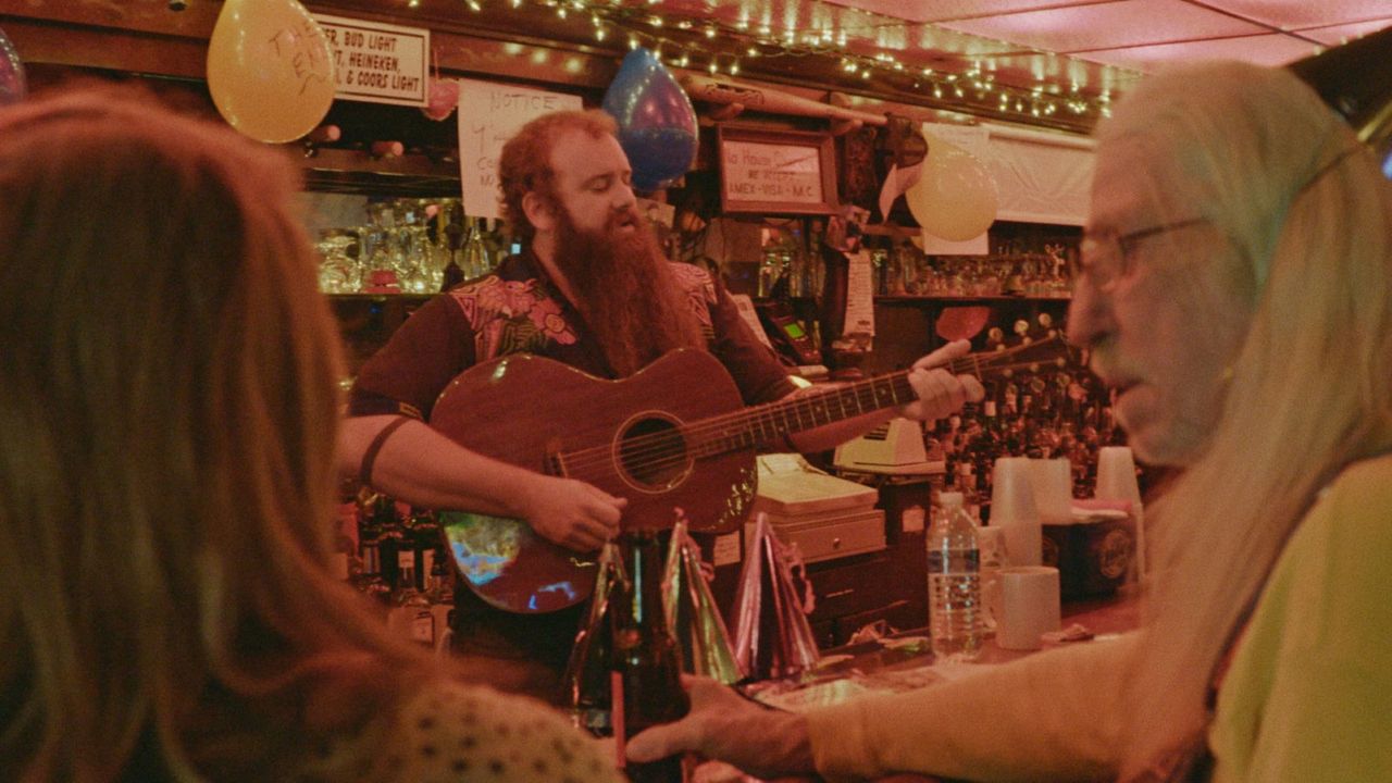 Bloody Nose, Empty Pockets : Foto