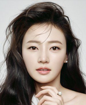 Póster Ha-Yoon Song
