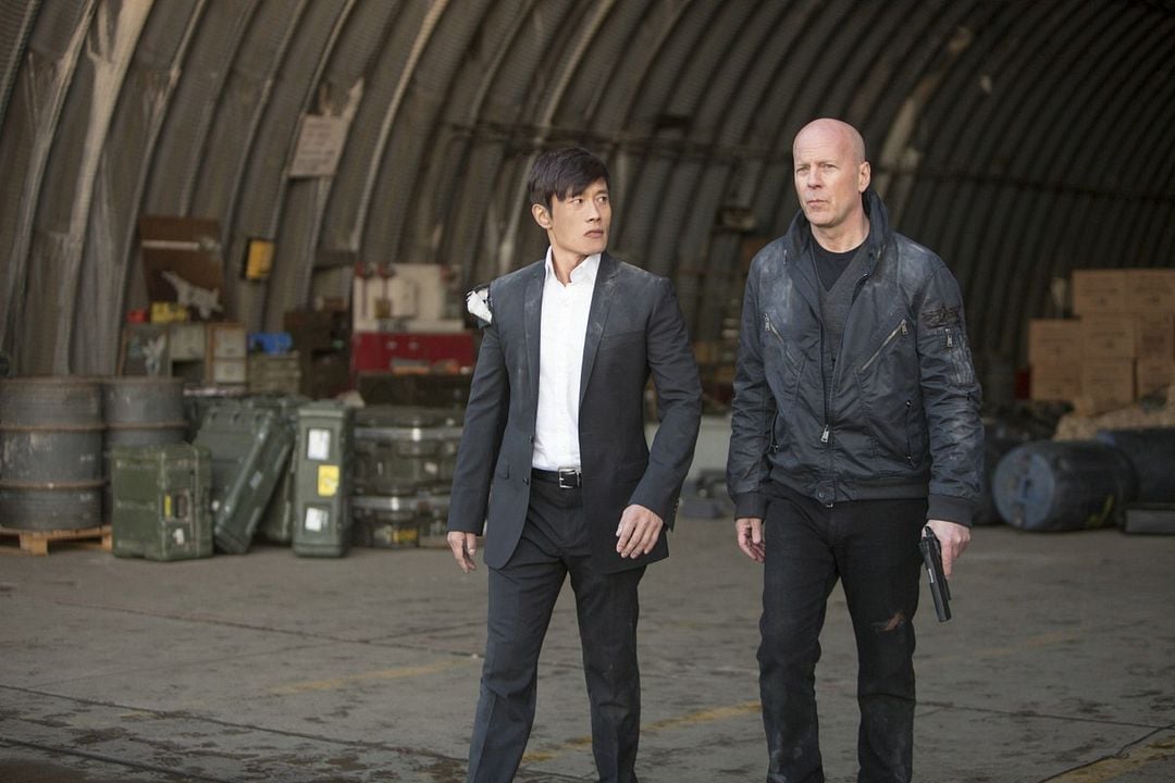 Foto Bruce Willis, Lee Byung-Hun
