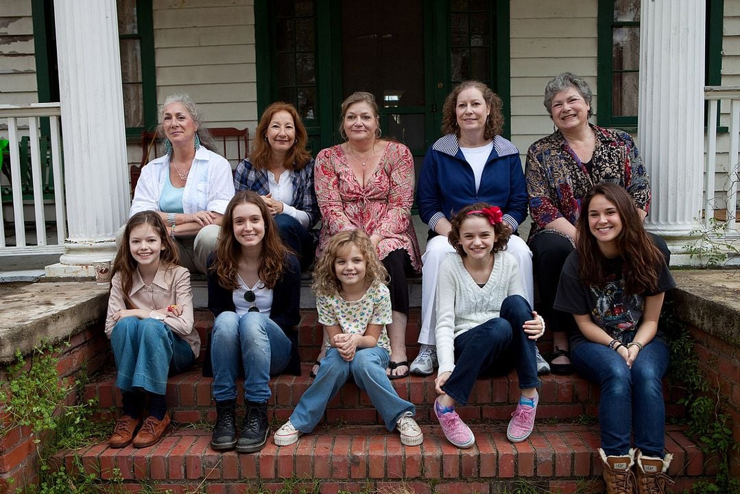 El Conjuro : Foto Mackenzie Foy, Joey King