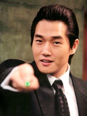 Póster Yoo Ji-tae