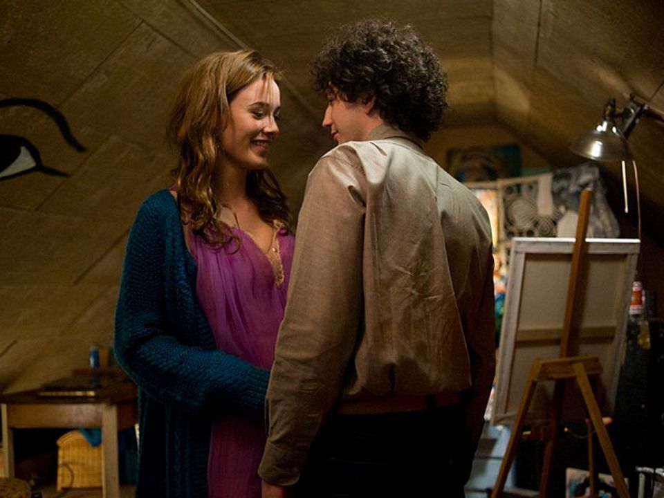 Foto Dominique McElligott, John Magaro