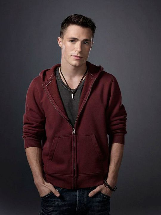 Cobertura de revista Colton Haynes