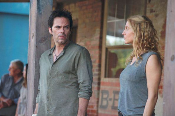 Foto Billy Burke, Elizabeth Mitchell