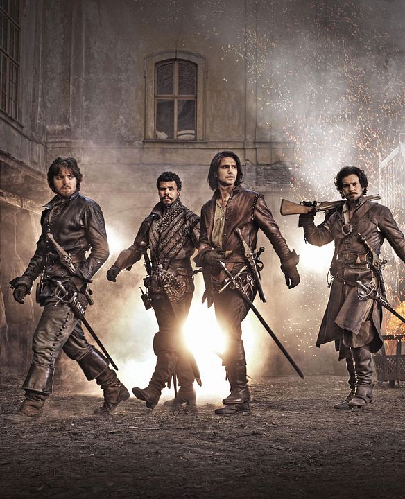 Foto Tom Burke, Santiago Cabrera, Luke Pasqualino