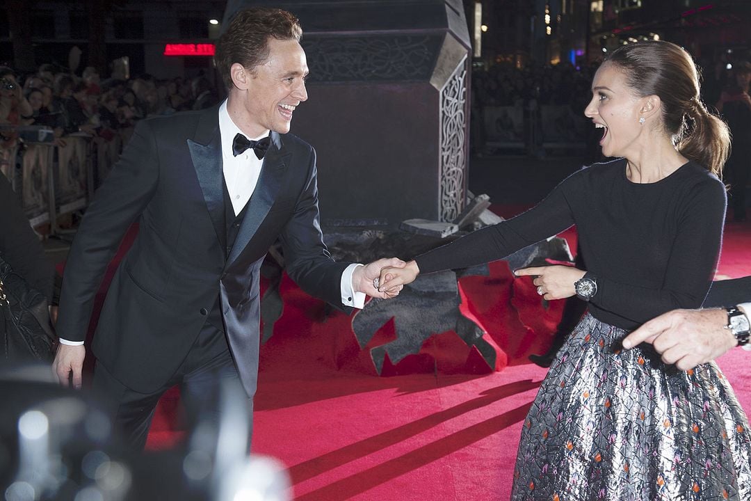 Thor: Un mundo oscuro : Cobertura de revista Tom Hiddleston, Natalie Portman