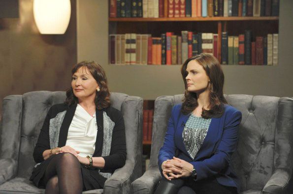 Bones : Foto Emily Deschanel, Nora Dunn