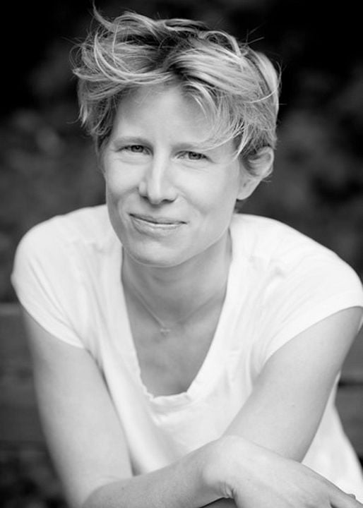 Póster Thea Sharrock