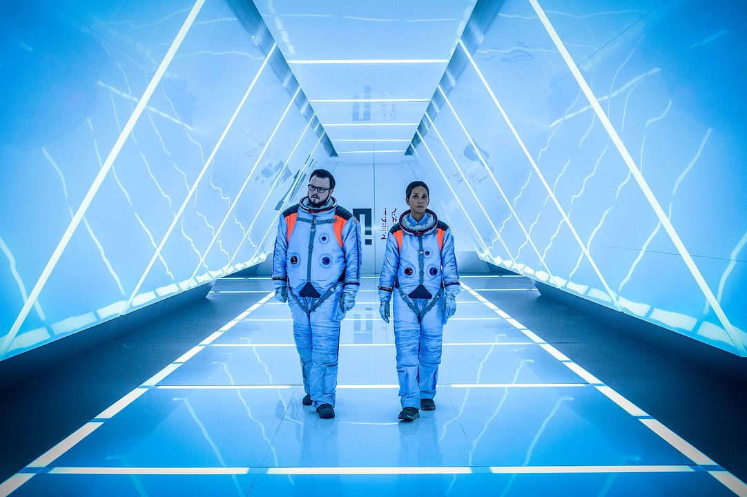 Moonfall : Foto Halle Berry, John Bradley (II)