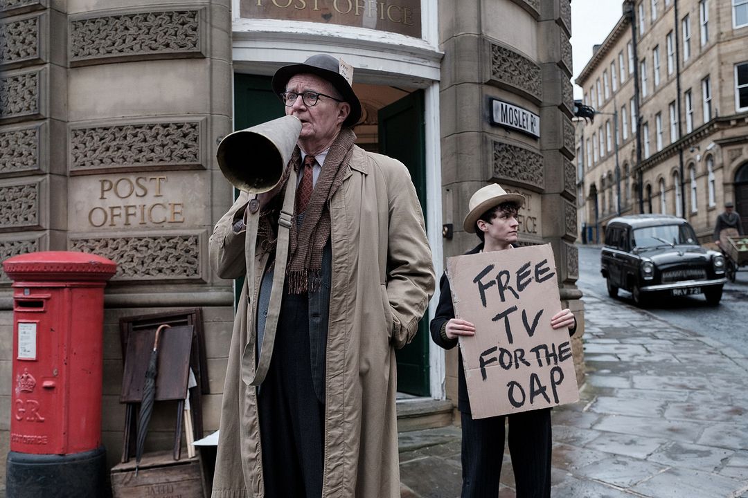 The Duke : Foto Jim Broadbent, Fionn Whitehead