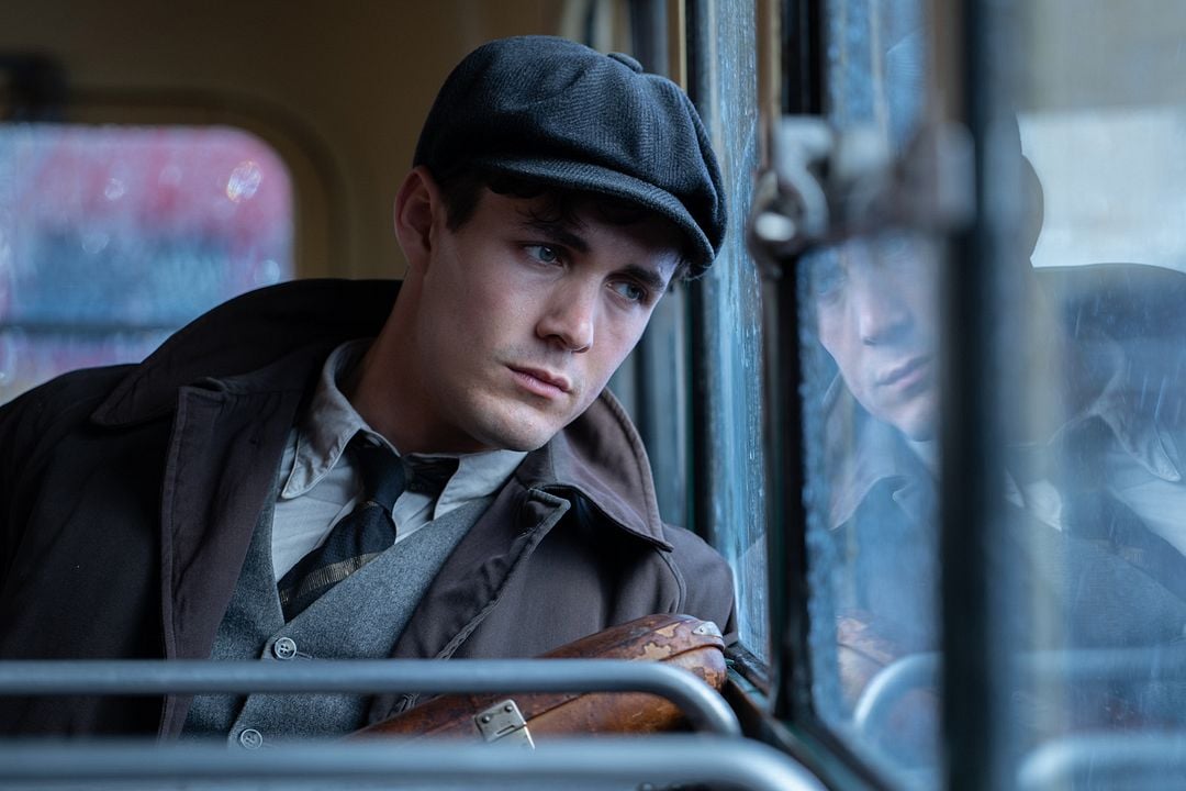 The Song Of Names : Foto Jonah Hauer-King