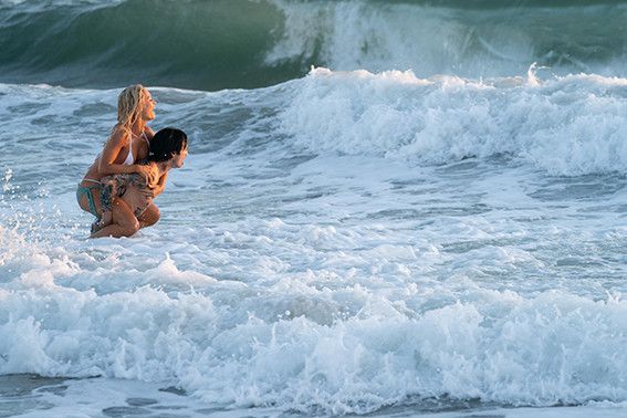 Pam & Tommy : Foto Lily James