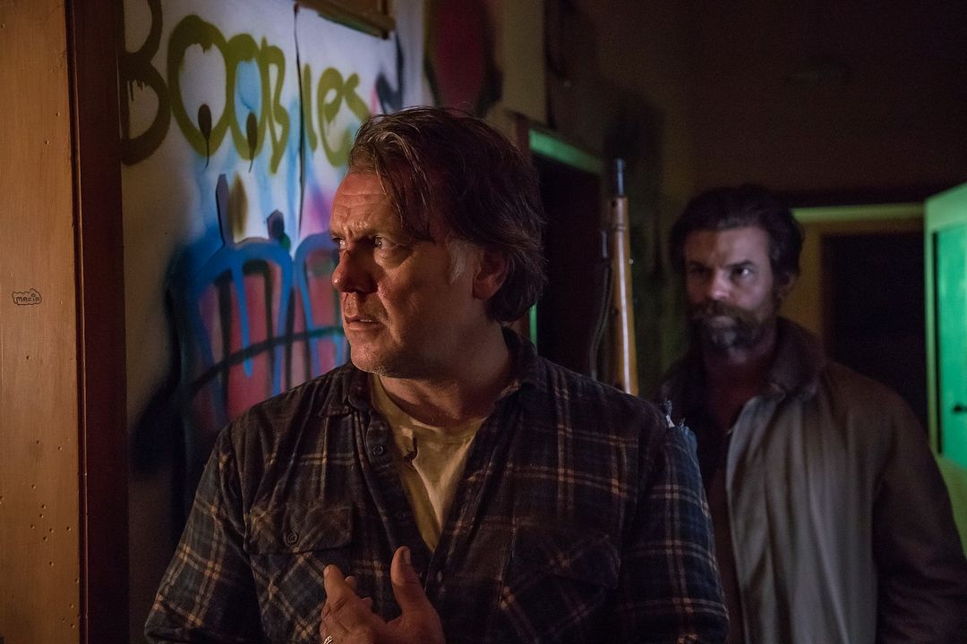 Coming Home in the Dark : Foto