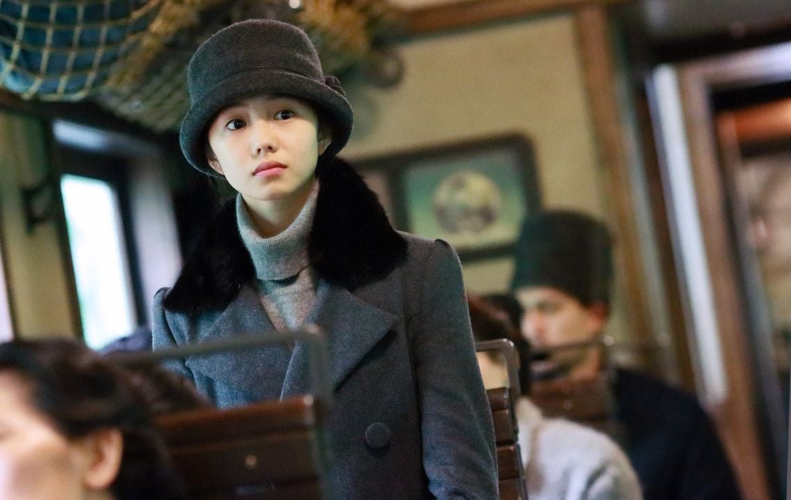 Cliff Walkers : Foto